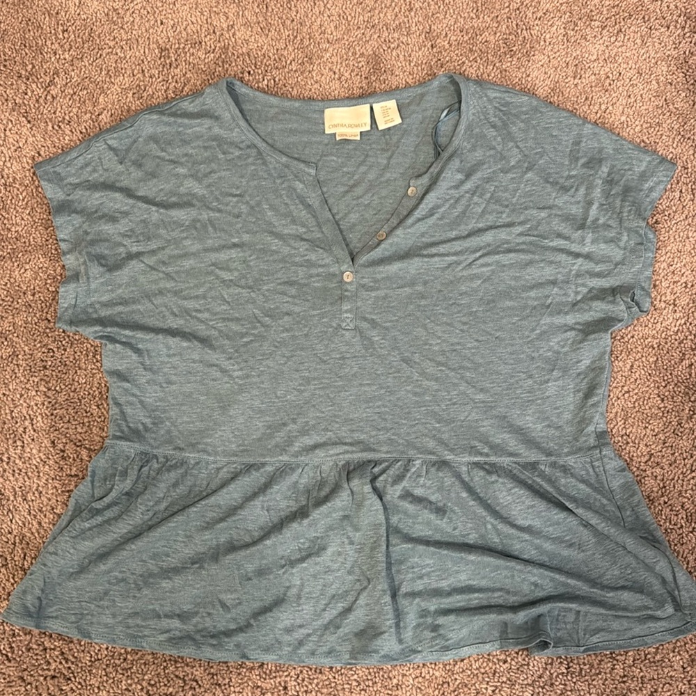 💜 3 for $10 Cynthia Rowley Shirt